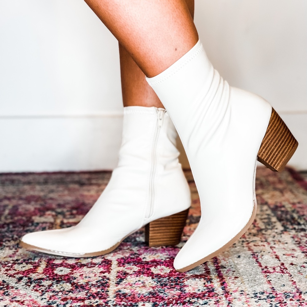 Matisse Kyra sock Boots/Booties in bone